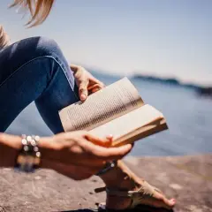 Czym jest literatura popularnonaukowa i dlaczego jest ważna?