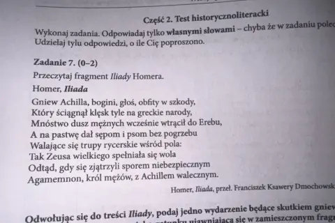 Motywy w Iliadzie: Gniew Achillesa i inne kluczowe tematy eposu