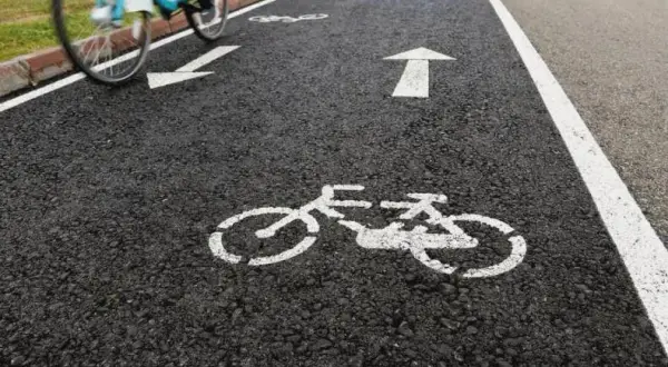 Co oznaczają kolory pod symbolem roweru? Poznaj tajemnice tras rowerowych