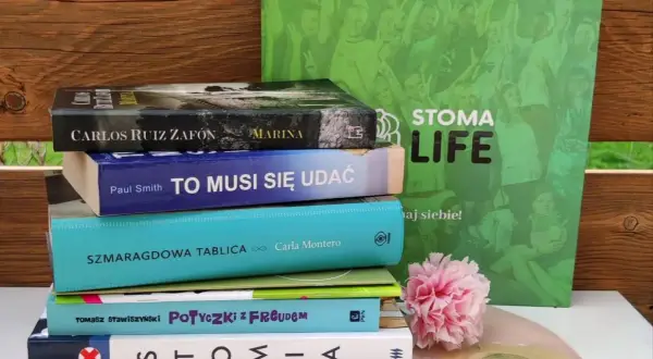 Kto czyta książki, żyje podwójnie – znaczenie i kontekst cytatu Eco